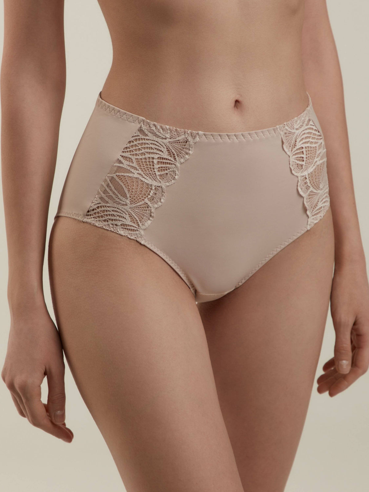 Panties Conte Aura RP2079 - Slip With a High Waistline