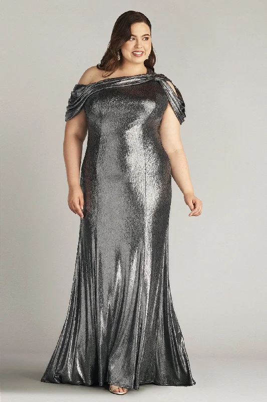 Tadashi Shoji BSJ22037LQ Long Formal Plus Size Metallic Dress